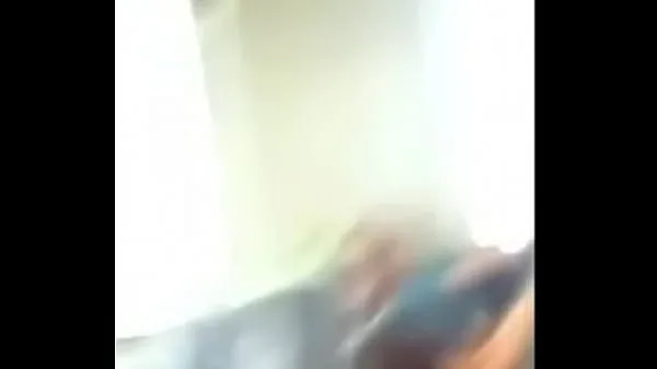 شاهد مقاطع فيديو Hot lesbian pussy lick caught on bus القيادة