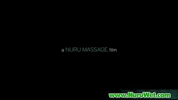 Titta på Nuru Massage slippery sex video 28 drive-videor