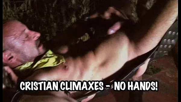 Oglejte si videoposnetke CRISTIAN TORRENT-XS ORGASM vožnjo