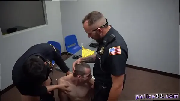 Podívejte se na videa Pics of nude black muscled gay police Two daddies are better than one řízení