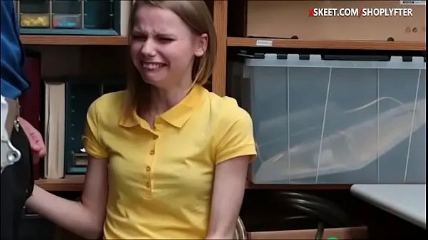 Tonton Skinny teen chick Catarina Petrov steal merchandise and gets her sweet pussy fucked in LP office memacu Video