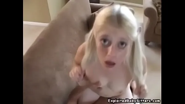 Tonton Exploited Babysitter Charlotte memacu Video