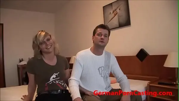 Katso German Amateur Gets Fucked During Porn Casting aja videoita
