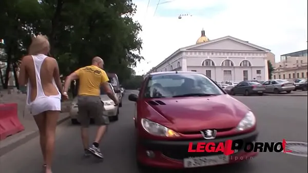 ڈرائیو Russian Bitch Ivana Sugar picked up in the street & assfucked by a Monster cock ویڈیوز دیکھیں