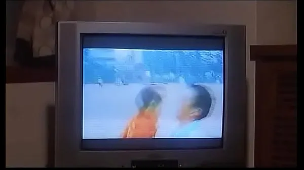 Bekijk video's The Japanese Wife Next Door (2004 rijden