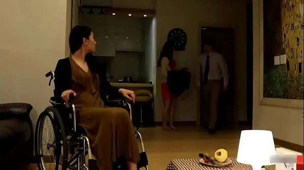 Bekijk video's Sexy Maid rijden