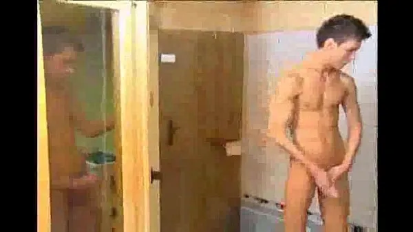 Pozrite si videá Twinks in Sauna(DM šoférujte ich