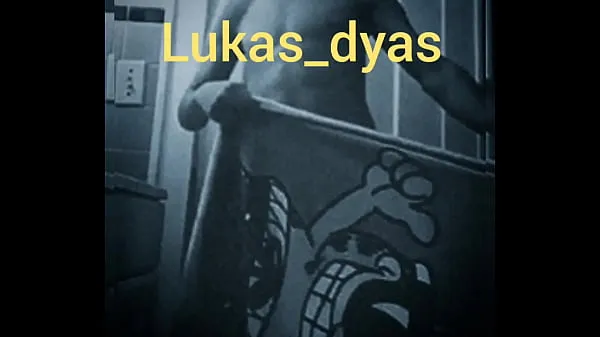 Titta på Lukas dyas drive-videor