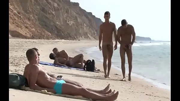 ดูวิดีโอ Beach gay orgy drive