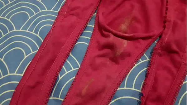 Xem A rich red underpants used with a rich smell thúc đẩy Video