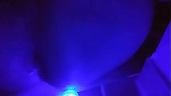 cum filled CD continues Ass play w/ glow in the dark vibrator ड्राइव वीडियो देखें