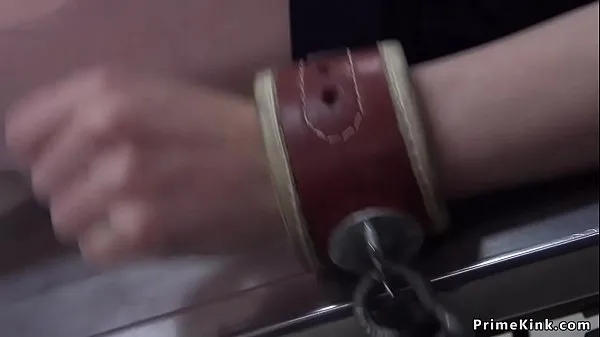 Podívejte se na videa Unstable cop anal fucks tied up doctor řízení