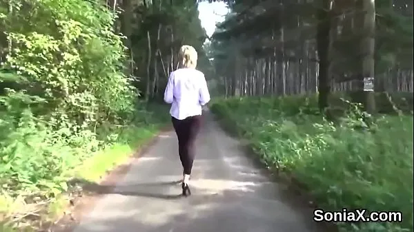 Παρακολουθήστε βίντεο Unfaithful british mature lady sonia reveals her heavy globes οδήγησης