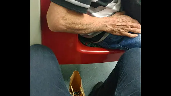 Elderly can't resist my black dick 드라이브 동영상을 시청하세요