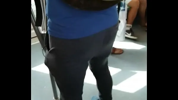 Katso Rich male ass in the Lima metro aja videoita