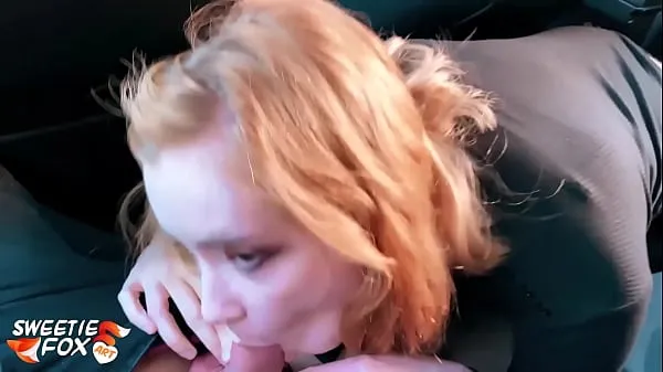 Se Redhead Suck Dick Taxi Driver and Cum Swallow in the Car - POV kjøre videoer