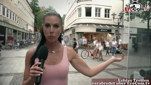 Oglejte si videoposnetke German milf pick up guy at street casting for fuck vožnjo