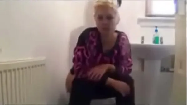 Regardez Compilation de JamieT caca sur les toilettes vidéos de conduite