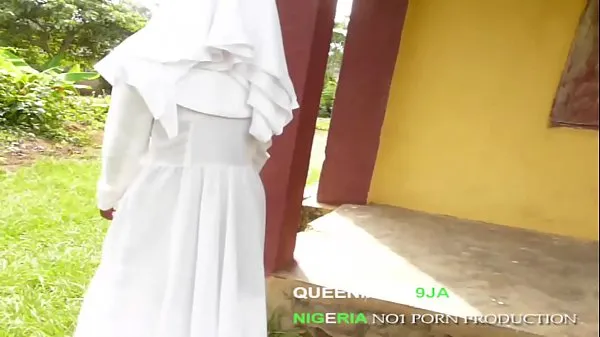 Se QUEENMARY9JA- Amateur Rev Sister got fucked by a gangster while trying to preach drevvideoer