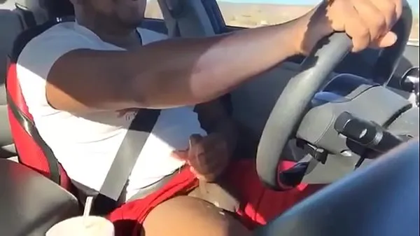 شاهد مقاطع فيديو strokes his BBC while driving القيادة