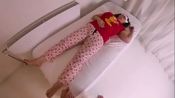 Xem Fucked my while Resting then she woke up thúc đẩy Video