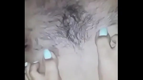 Oglejte si videoposnetke Foot Domination With Long Toenails vožnjo