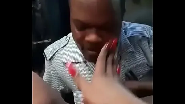 Katso Jamaican policeman eating pussy aja videoita