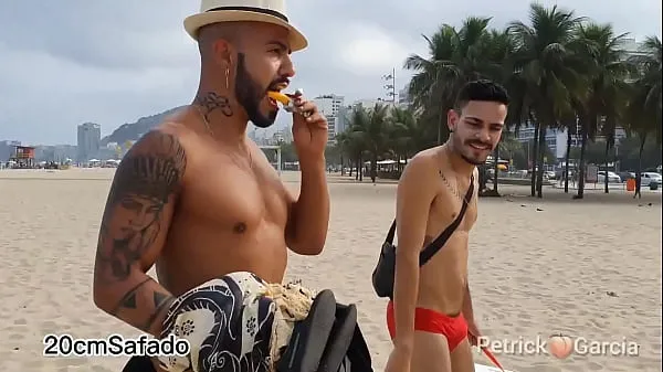 Katso Fazendo o macho rabudo sentir o picole aja videoita