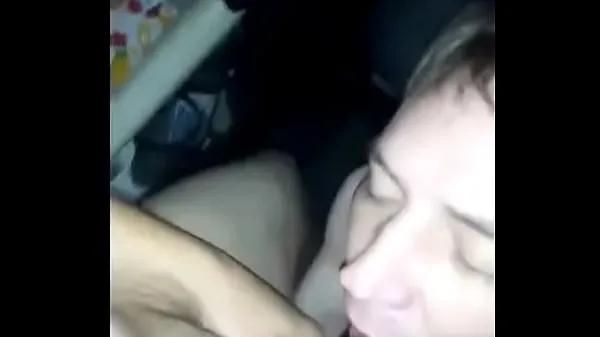 Bekijk video's Russian gay sucks dick, in the garage rijden