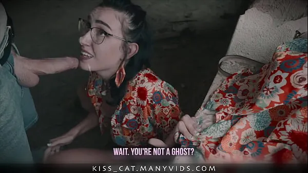 شاهد مقاطع فيديو Stranger Ghost Called to Public Fuck Kisscat in an Abandoned House القيادة
