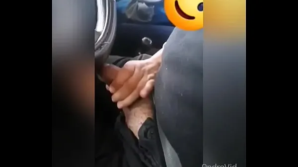 Cock blowjob in the car ड्राइव वीडियो देखें