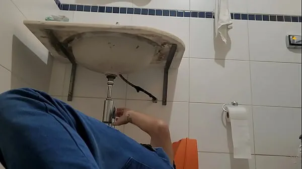 Pozrite si videá I answered the plumber in a dress just to see if I had his dick šoférujte ich