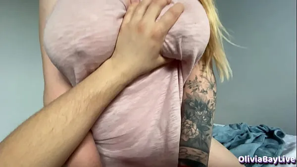 Oglejte si videoposnetke Step Brother watch Porn with Step Sister and her into Fucking - Olivia Bay vožnjo