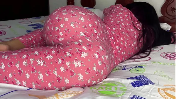 Videoları izleyin I can't stop watching my Stepdaughter's Ass in Pajamas - My Perverted Stepfather Wants to Fuck me in the Ass yönlendirin