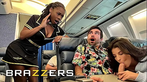 Tonton Lucky Gets Fucked With Flight Attendant Hazel Grace In Private When LaSirena69 Comes & Joins For A Hot 3some - BRAZZERS drive Video