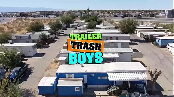 Videoları izleyin TRAILERTRASHBOYS Andrew Delta And Cole Connor Morning Fuck yönlendirin