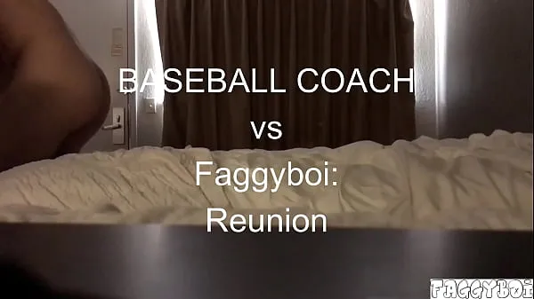 Podívejte se na videa COLLEGE WORLD SERIES COACH Bangs Faggyboi Again řízení